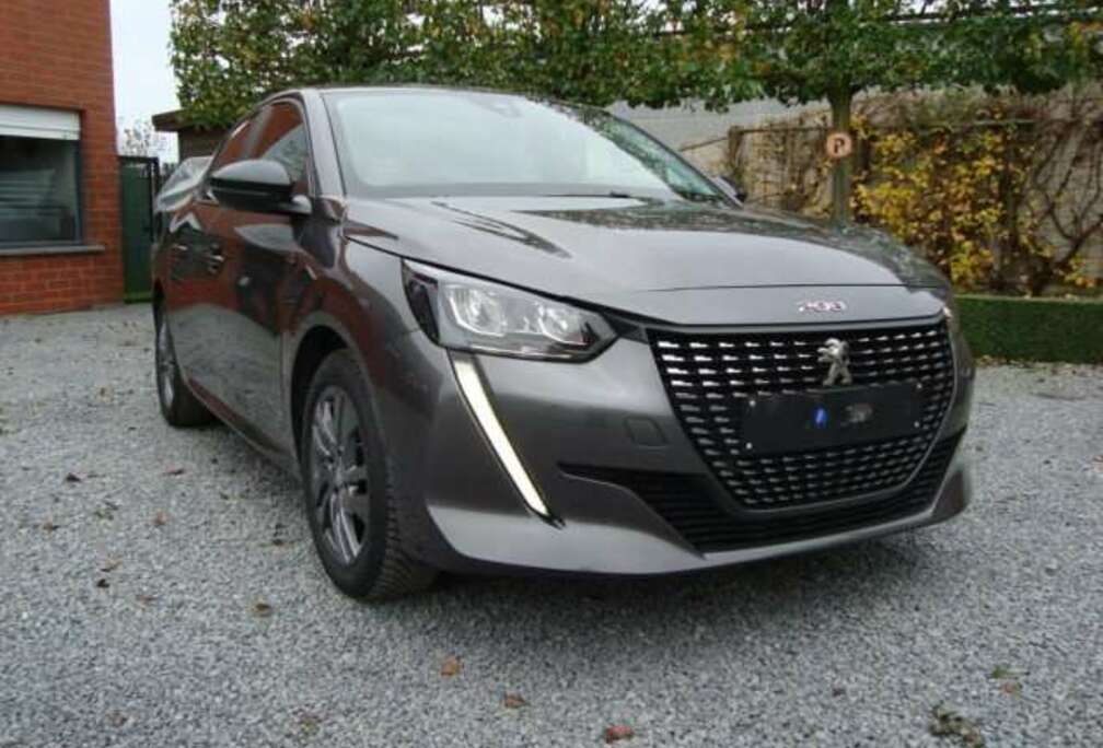 Peugeot 1.2i PureTech Active Pack Navi/ Cruise/ LED/ PDC