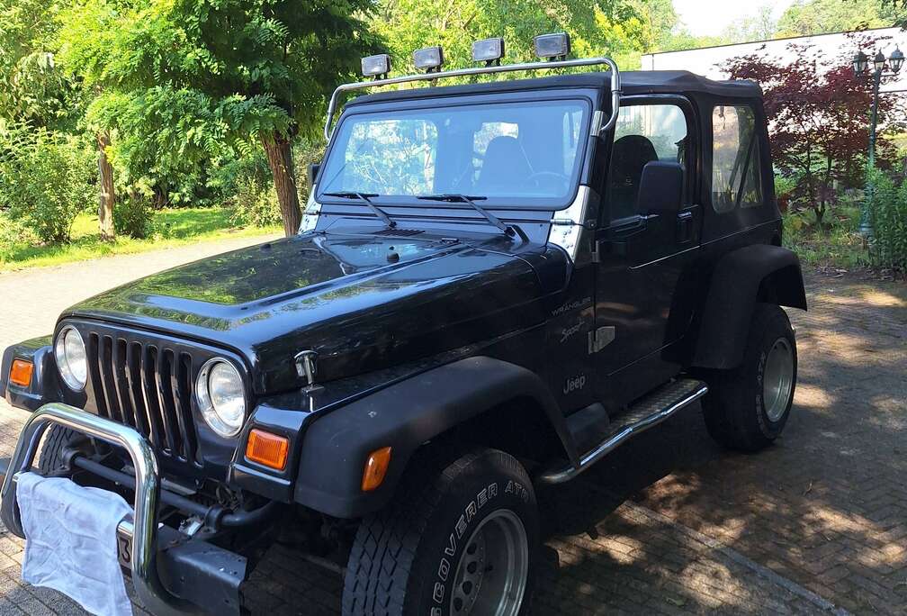 Jeep 2.5i Sport