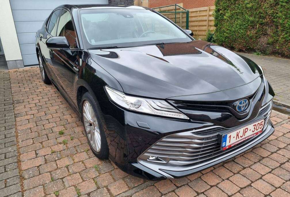 Toyota Camry Hybrid 2.5 2021