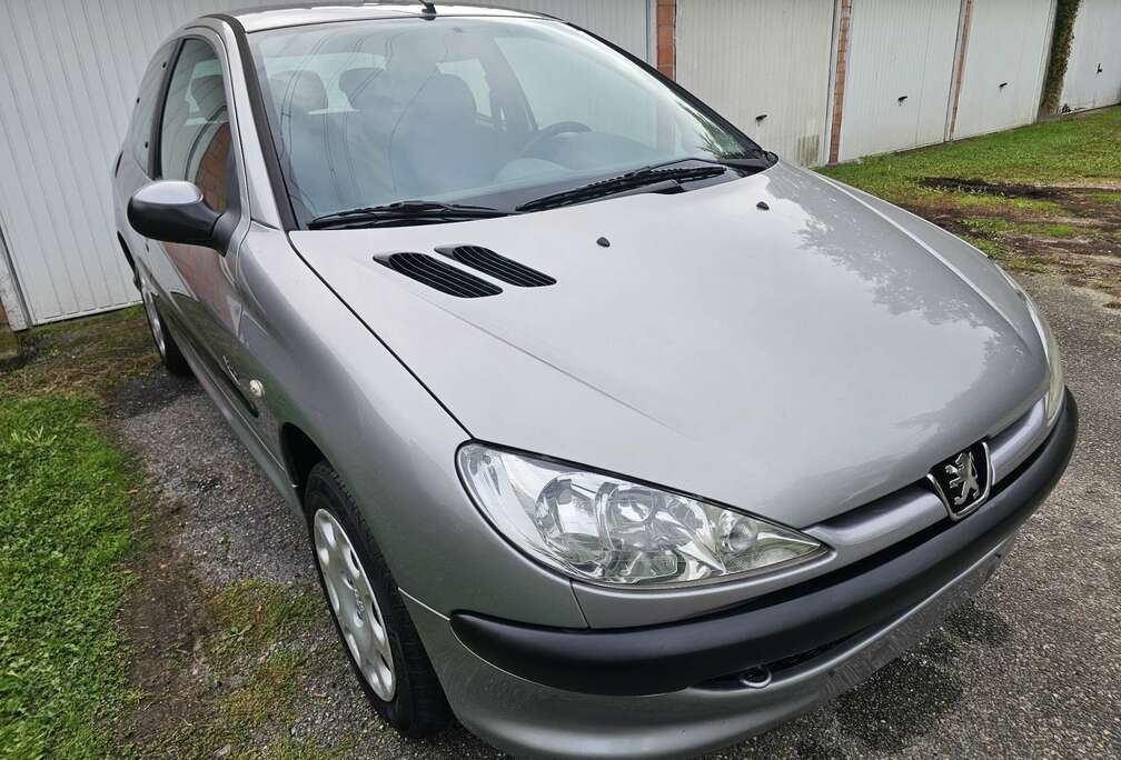 Peugeot peugeot 206 1..1i Airco XLine Facelift