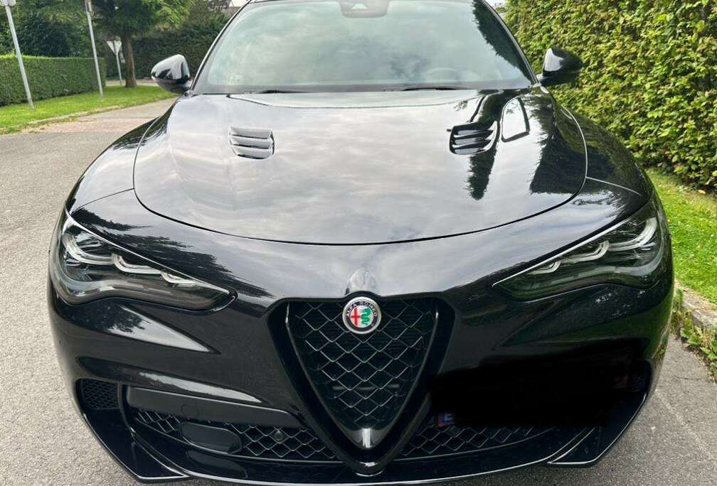 Alfa Romeo Stelvio 2.9 T AWD Quadrifoglio