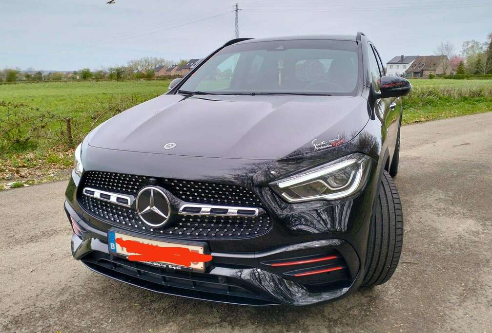 Mercedes-Benz GLA 180 d Business Solution AMG