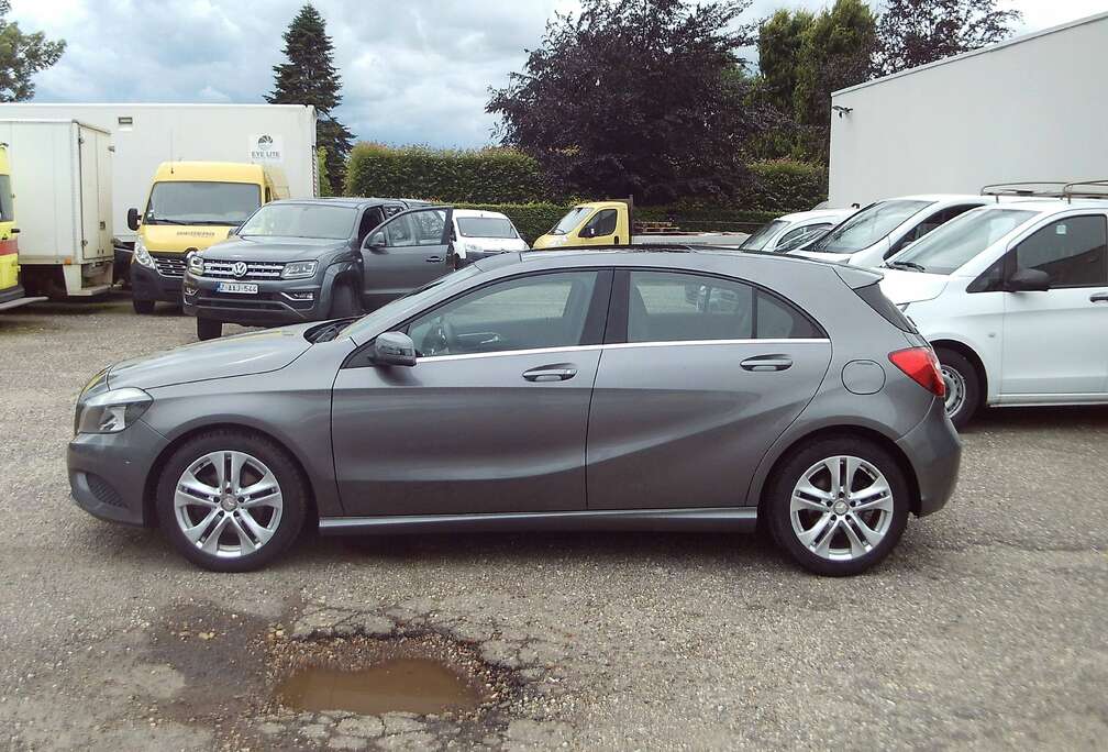 Mercedes-Benz A 180