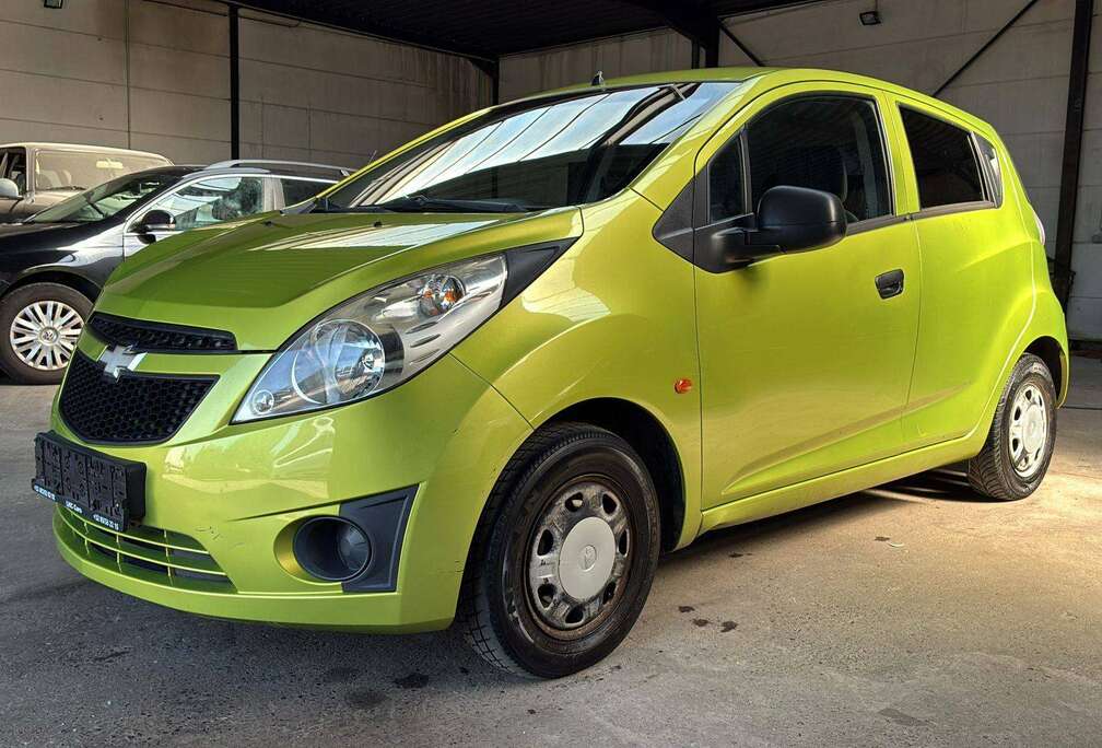 Chevrolet  Spark 1.0i