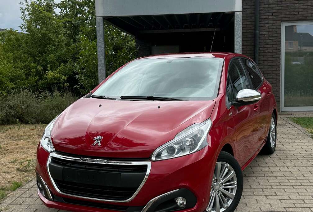 Peugeot 208 1.2i PureTech Style