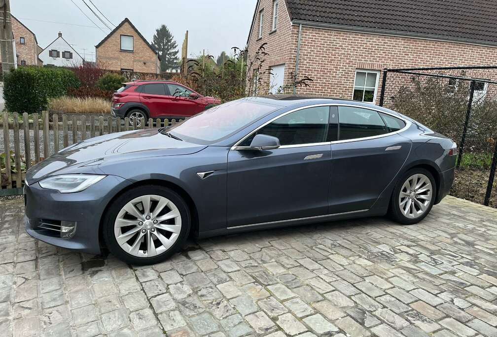 Tesla Model S S 90 kWh Performance Dual Motor