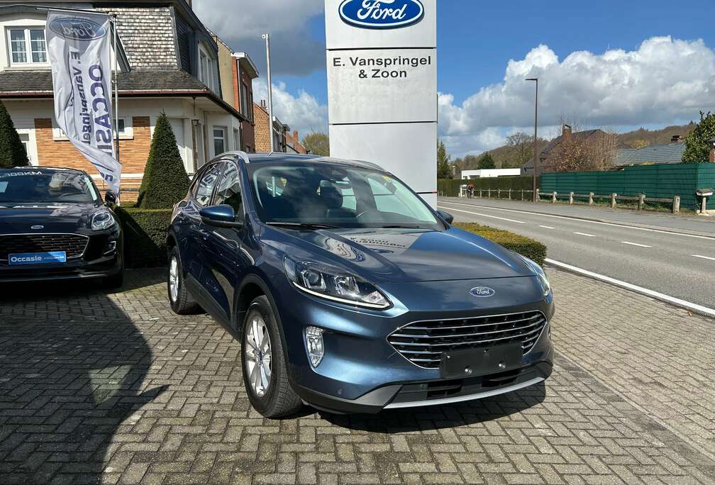 Ford Kuga FHEV Titanium