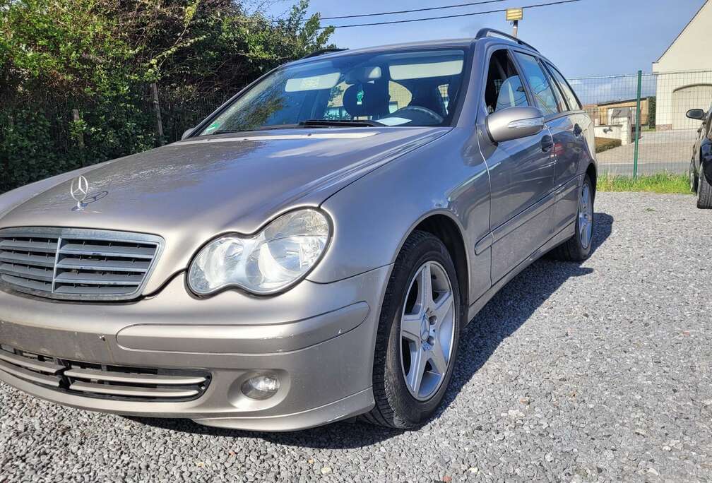 Mercedes-Benz C200CDI wordt GEKEURD AIRCO GPS PDC 2007