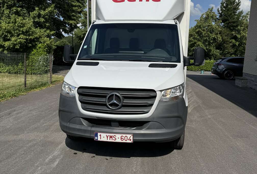Mercedes-Benz 316 FG 2.1 CDI RWD