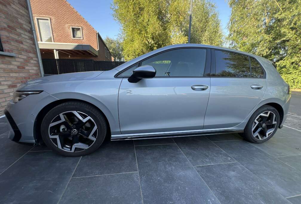 Volkswagen 1.5 eTSI R-Line Business Premium DSG