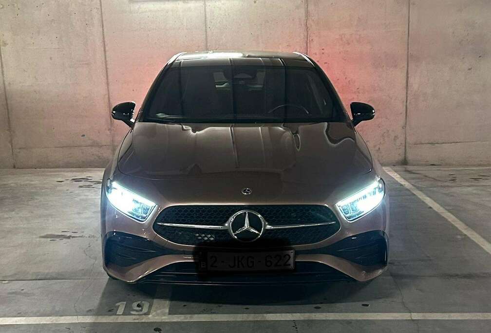 Mercedes-Benz A 250 e PHEV AMG Line (160 kW) AMG Line