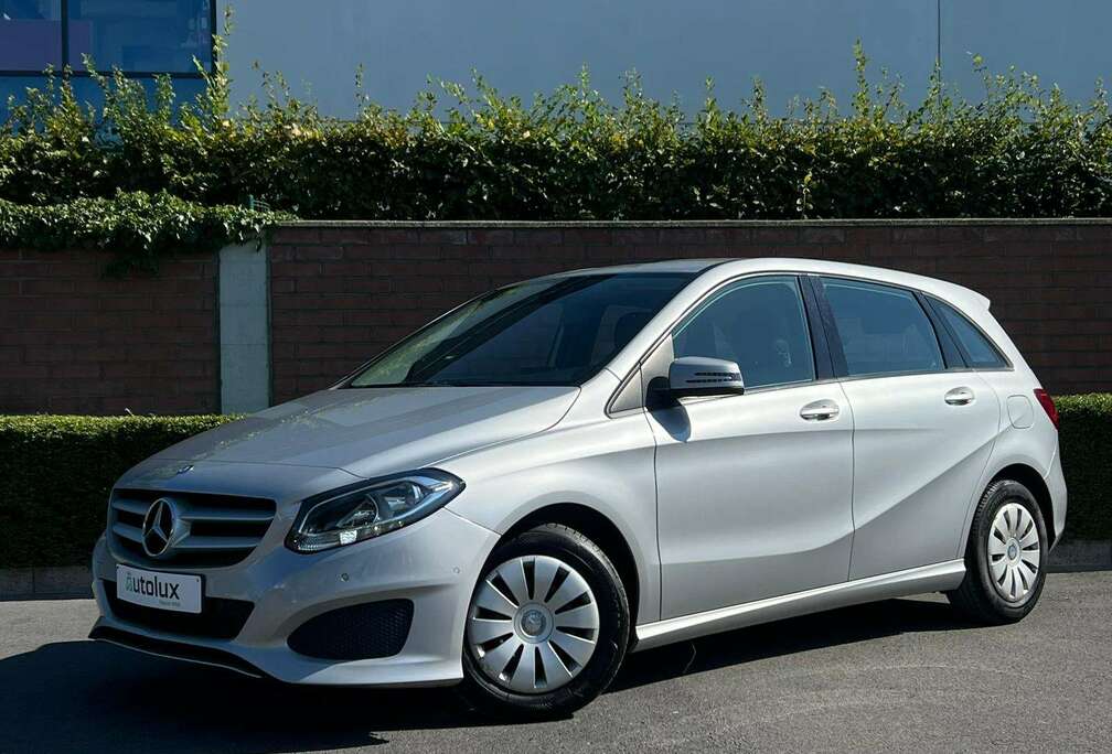 Mercedes-Benz B 180