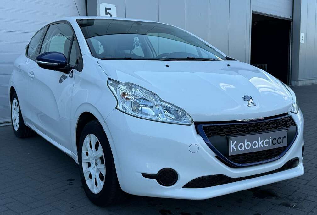 Peugeot 1.0i Like // GARANTIE 12 MOIS //.