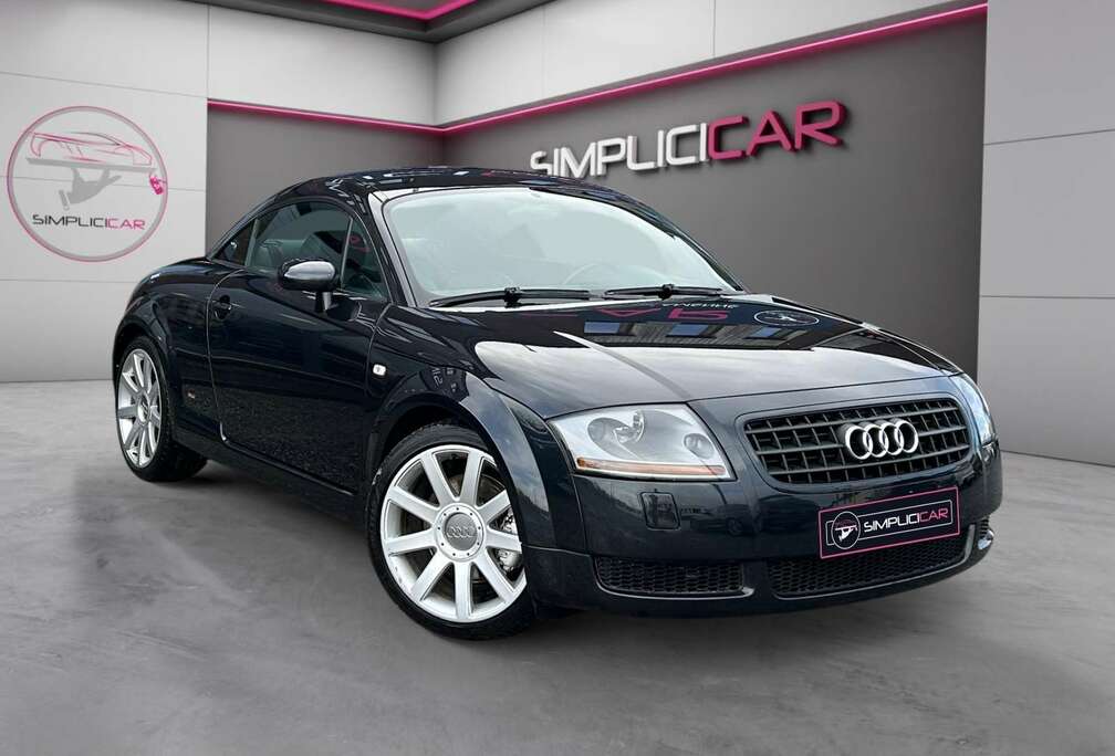 Audi TT Coupé 1.8 Turbo 20v S line