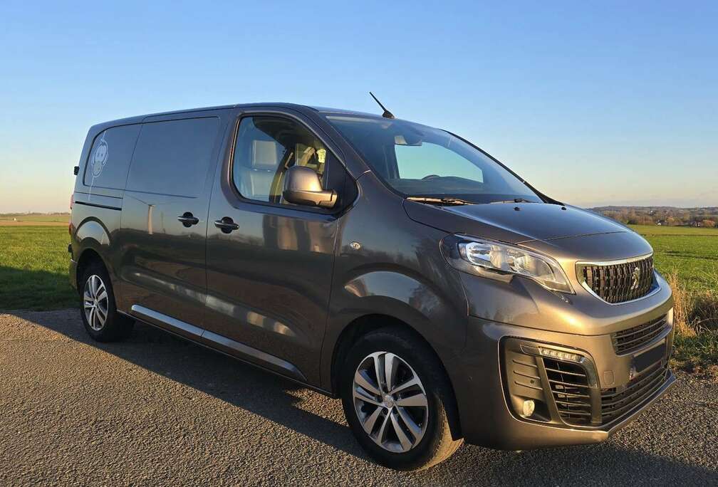 Peugeot 2.0 BlueHDi L2 Standard Premium Pack S&S