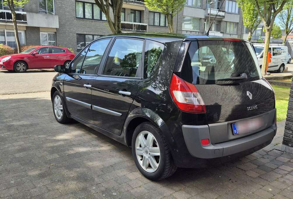 Renault 1.6i Automatic 16v 2004