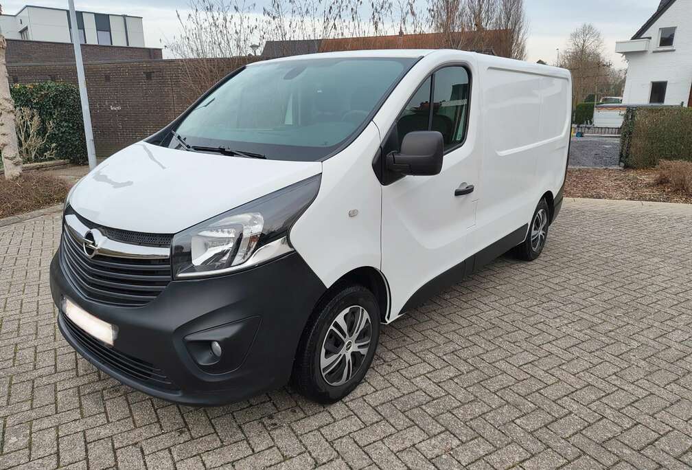 Opel 1.6 CDTi L1H1 Edition