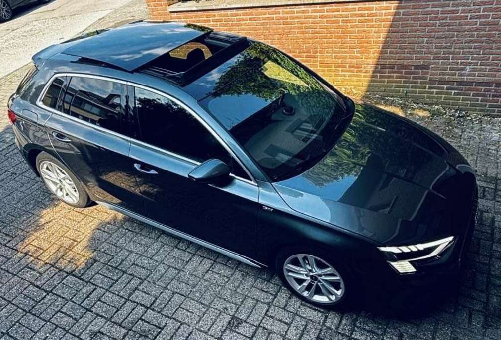 Audi Sportback 35 TFSI S line tronic