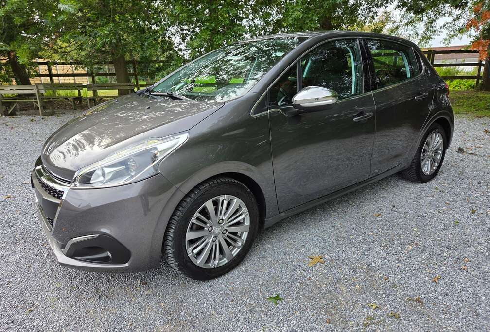 Peugeot 208 1.2 PureTech Allure S