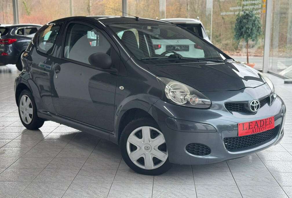 Toyota 1.0 ESSENCE 68CV-EURO 5