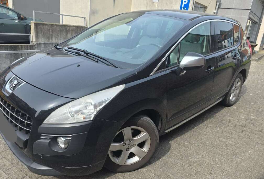 Peugeot 1.6 HDi AUTOMATIQUE/FULL OPTION:NAVI+PANORAM+CUIR+RADAR+JANTES+HUD/C.T OK/T.B.ETAT