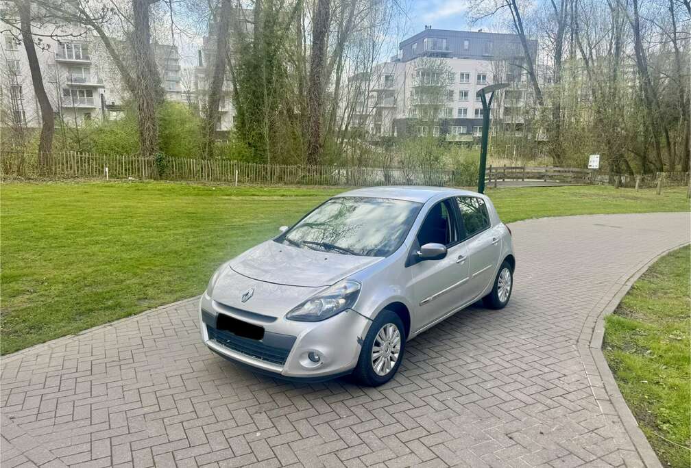 Renault Clio 1.2i 20th