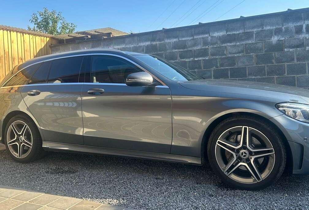 Mercedes-Benz i AMG Line Automaat Led Navi Leder Lineass Camera