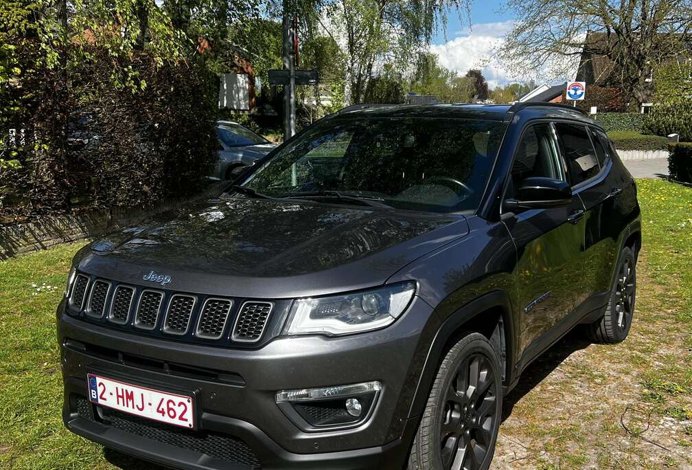 Jeep 4xe PHEV 1.3 Turbo S eAWD 240pk