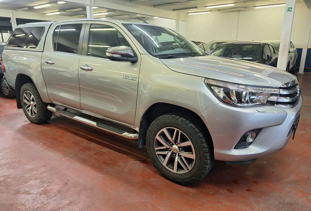 Toyota 2.4 D-4D 4WD Lounge