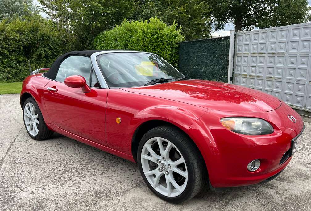 Mazda MX-5 2.0 MZR 3rd Generation