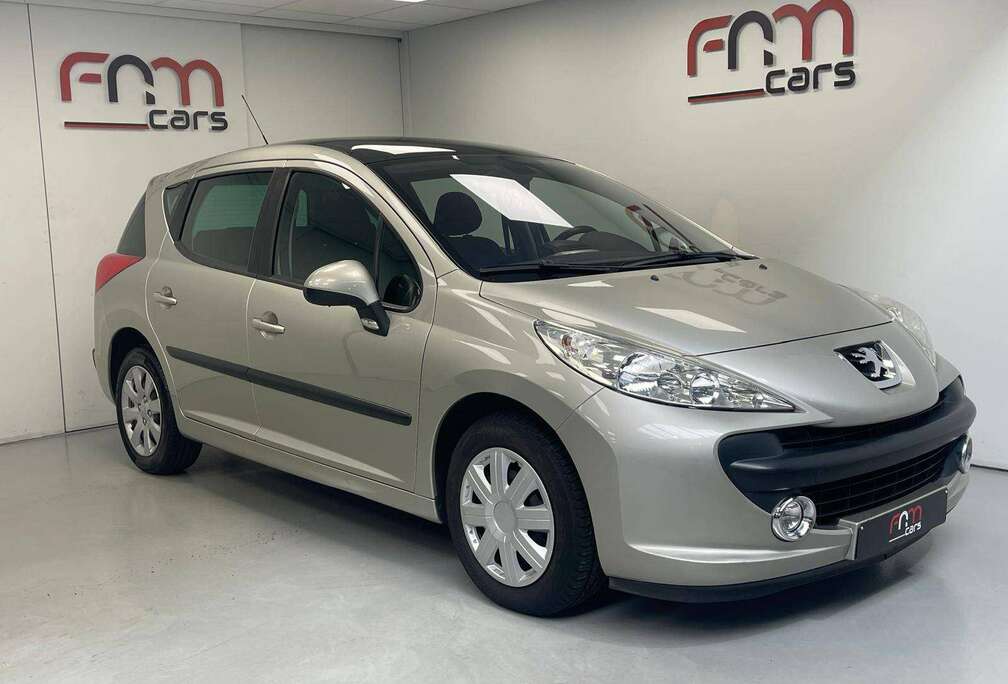 Peugeot SW 1.4i benzine Airco Navi Pano 1ste eigenaar Garn