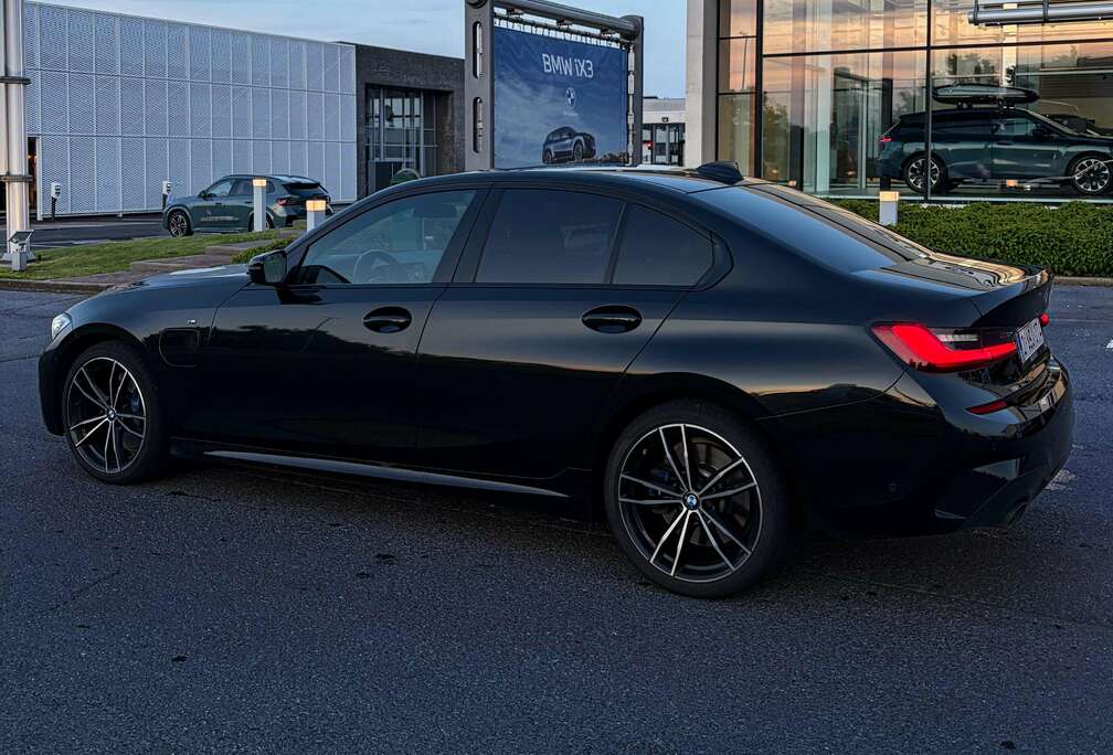 BMW 330eA Plug-In Hybrid