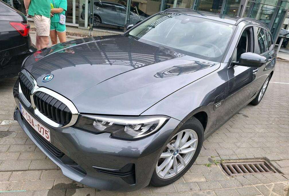 BMW Touring 320eAS PHEV  CAMERA