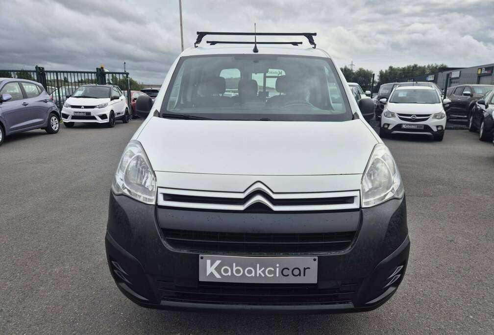 Citroen 1.6 HDi L1 / 3 Places / Carnet D’entretien / Apple Carplay x MirrorLink