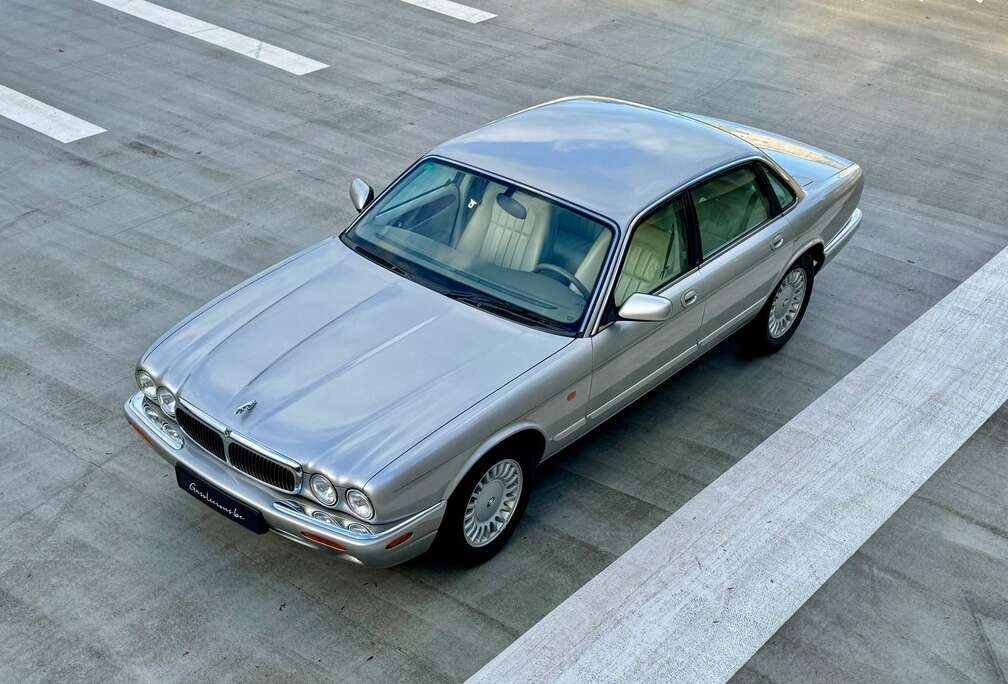 Jaguar 3.2i V8 32v Executive