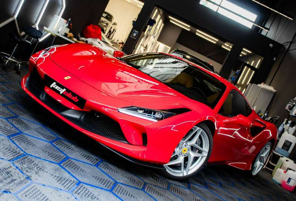 Ferrari V8 bi-turbo Coupé DCT 1.H/S-H/R-CAM/R-SEATS/CARBO