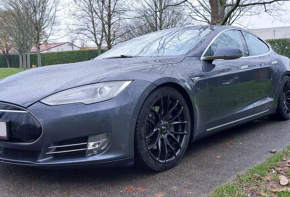 Tesla Model S 70D - SC01 free supercharge - MCU2 - CCS