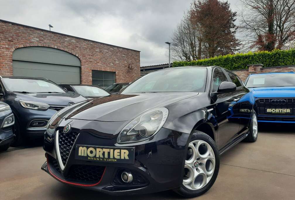 Alfa Romeo 1.4i , 1ste eigenaar , Navi , App , Pdc , Cc , DAB