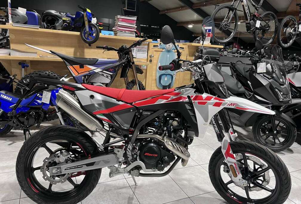 Motard XMF 4T PERFORMANCE