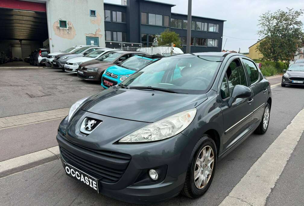 Peugeot 207  1.4 HDi Access