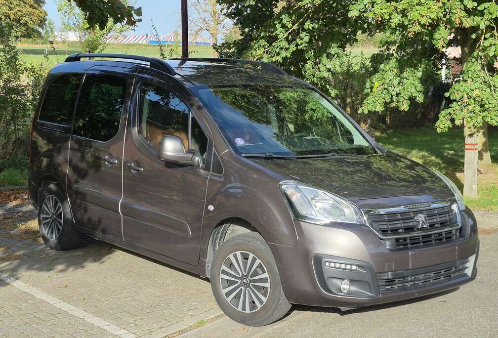 Peugeot Partner Tepee !!!NOUVEAU MOTEUR!!! 1.2 PureTech