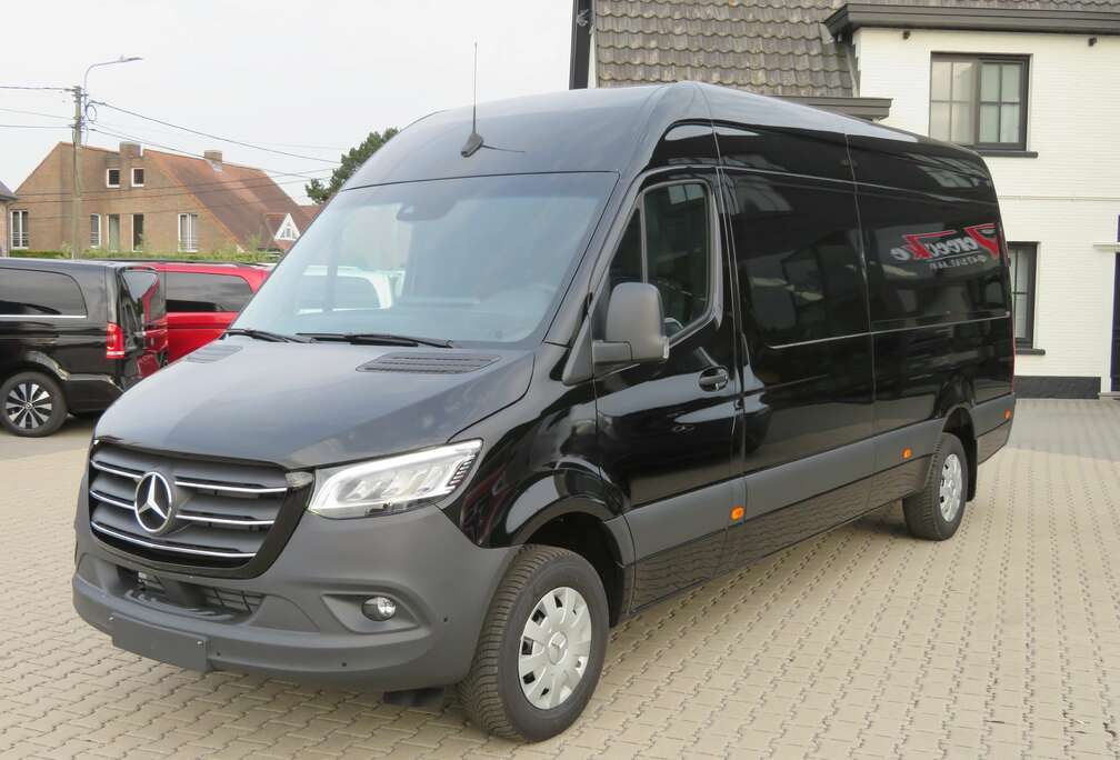 Mercedes-Benz 317cdi L3H2 Automaat sleep3,5ton(55.000€ + btw)