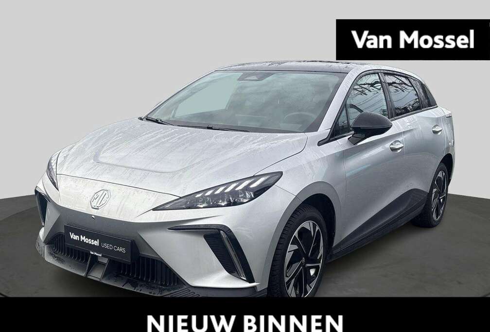 MG 64 kWh Luxury