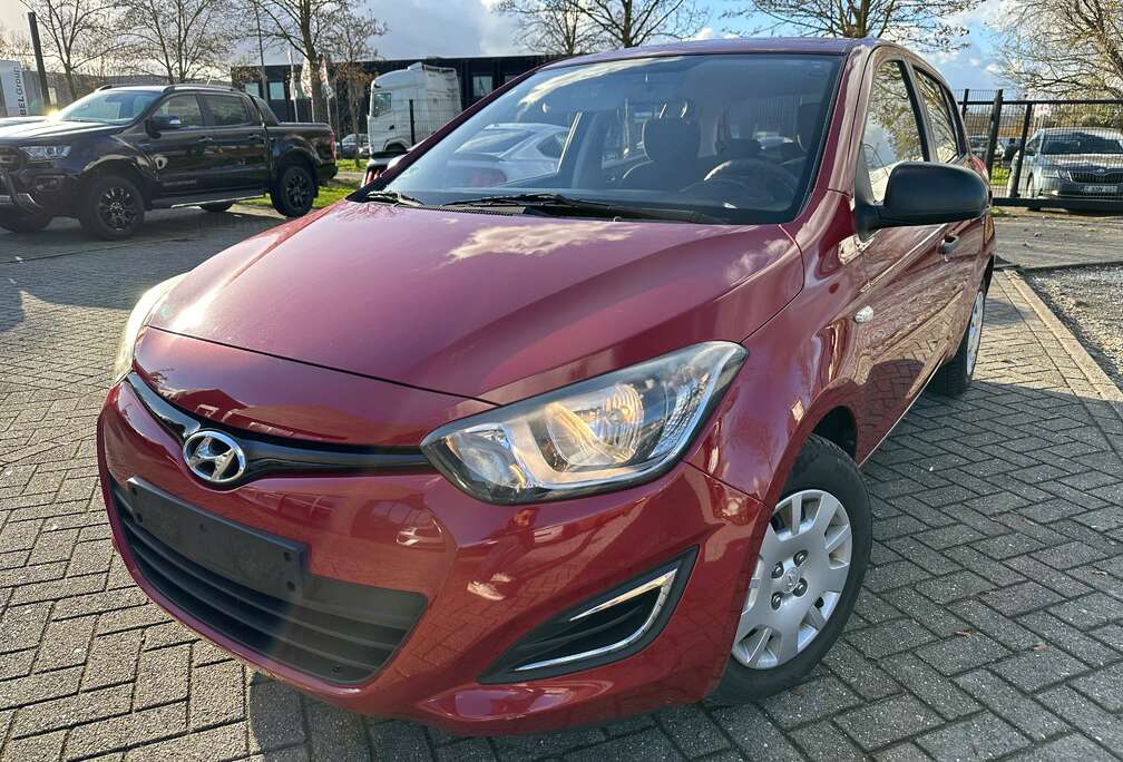 Hyundai 1.2i Lounge