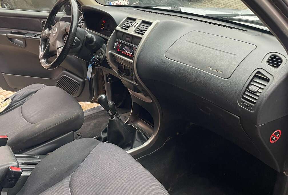 Nissan 3.0 DDTi Elegance