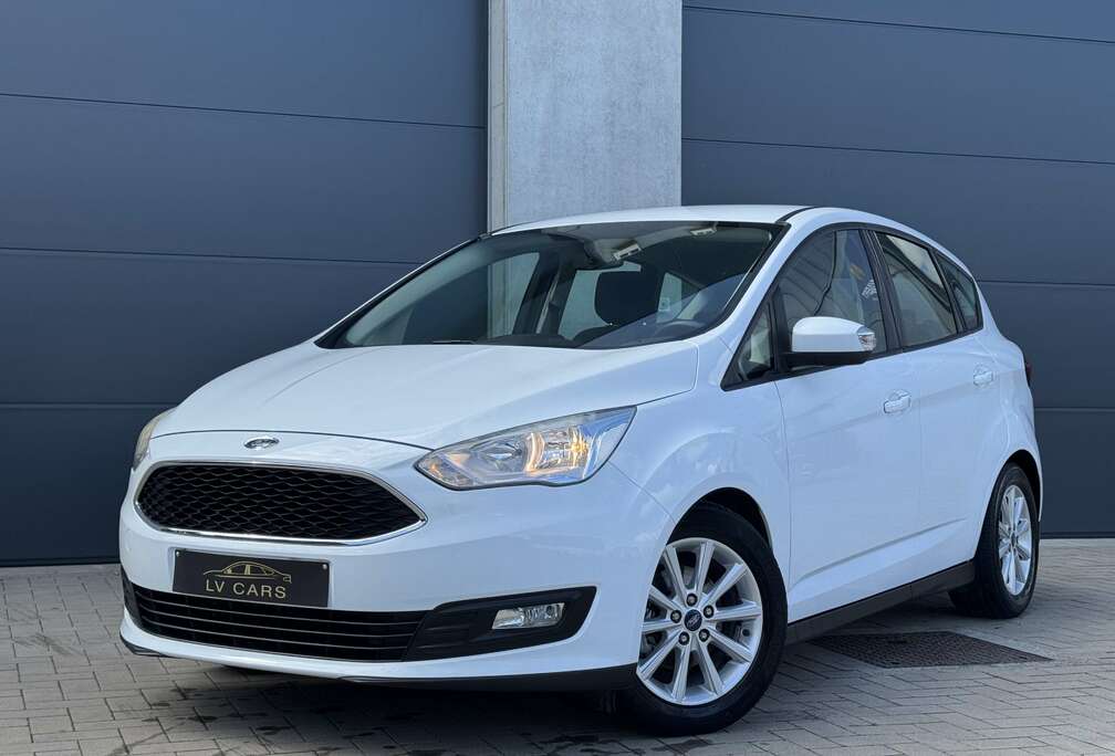 Ford 1.0 EcoBoost Titanium / 83 000km /