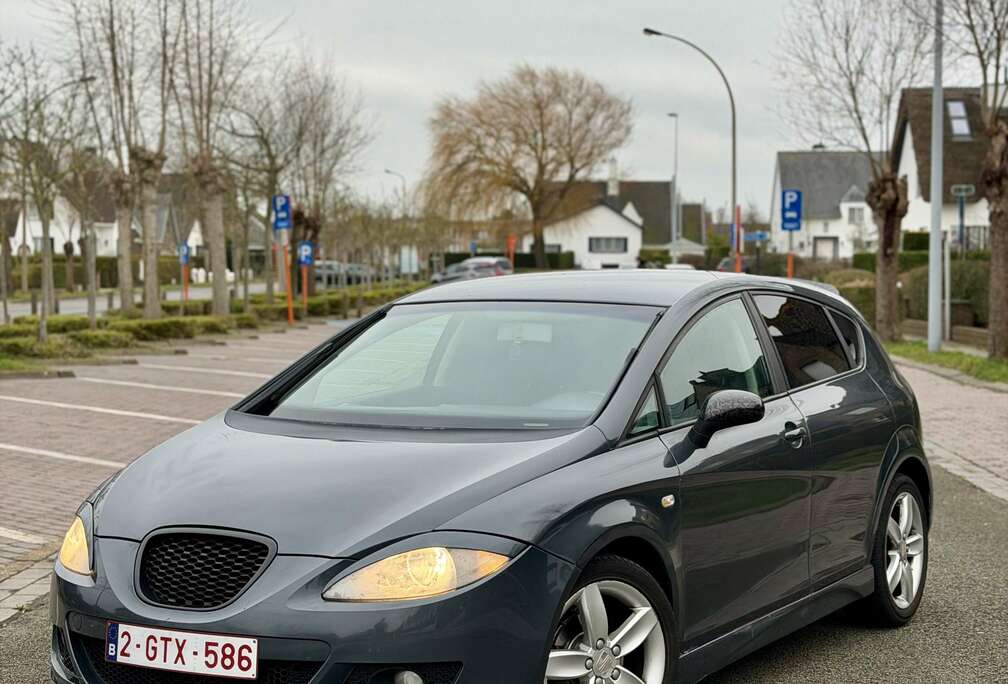 SEAT 1.6 Sport Limited