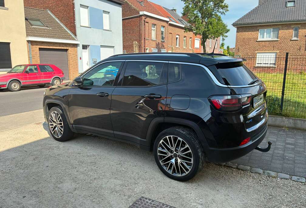 Jeep 1.3LI4 TURBO PHEV ENGINE