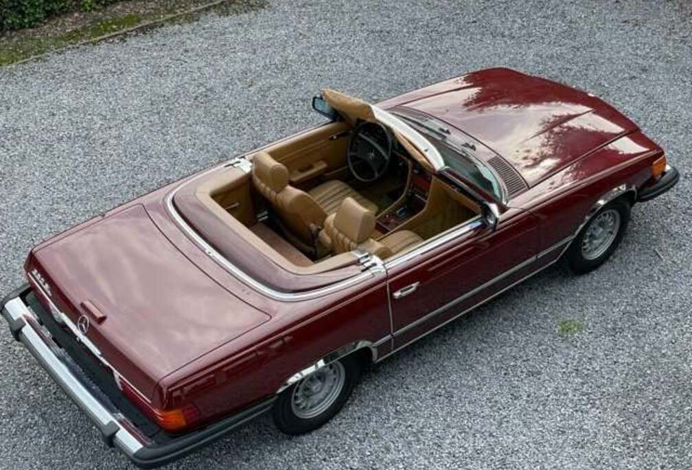 Mercedes-Benz R107 Roadster ORIENT RED /LEATHER LIGHT BROWN