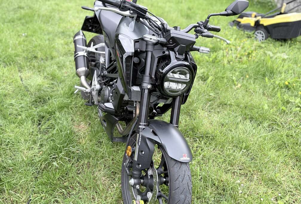 Honda black